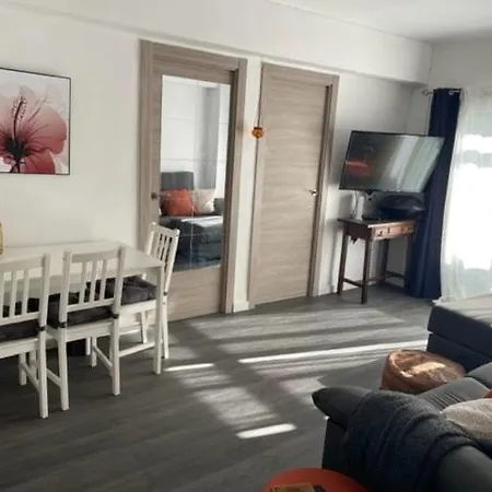 Apartment Near The *